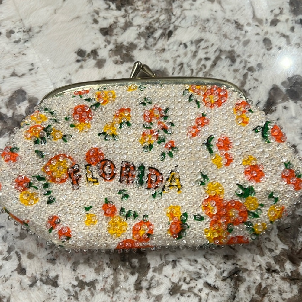 Old school vintage retro style larger Florida sequin flowery change purse